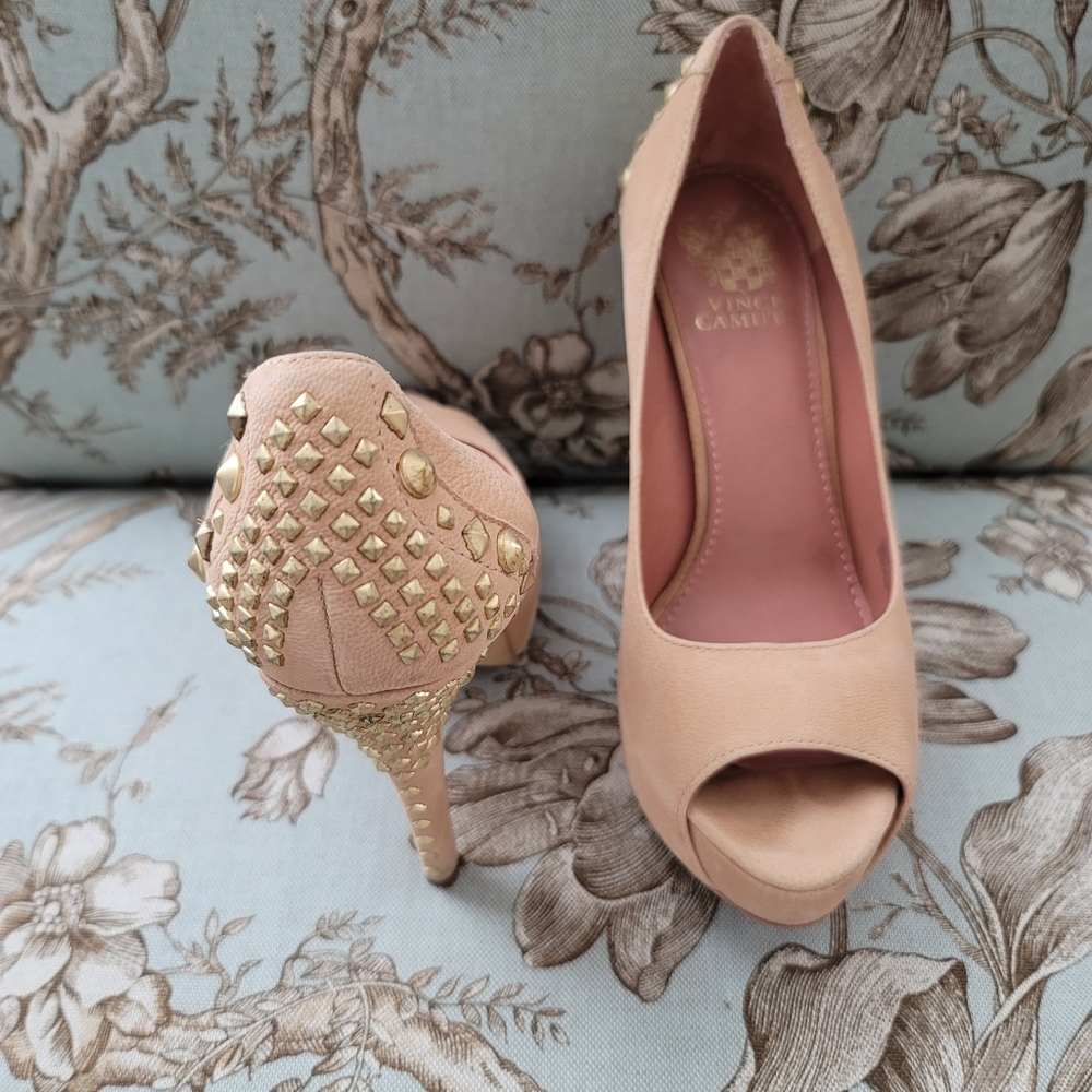 Vince Camuto Heels Pumps Size 7B.